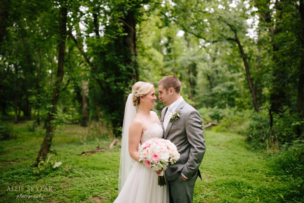 bride and groom portraits along the Susquehanna river in bloomsburg PA
