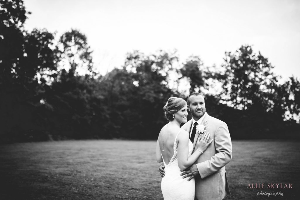 Pine-Barn-Inn-Danville-Natural-light-wedding-photography
