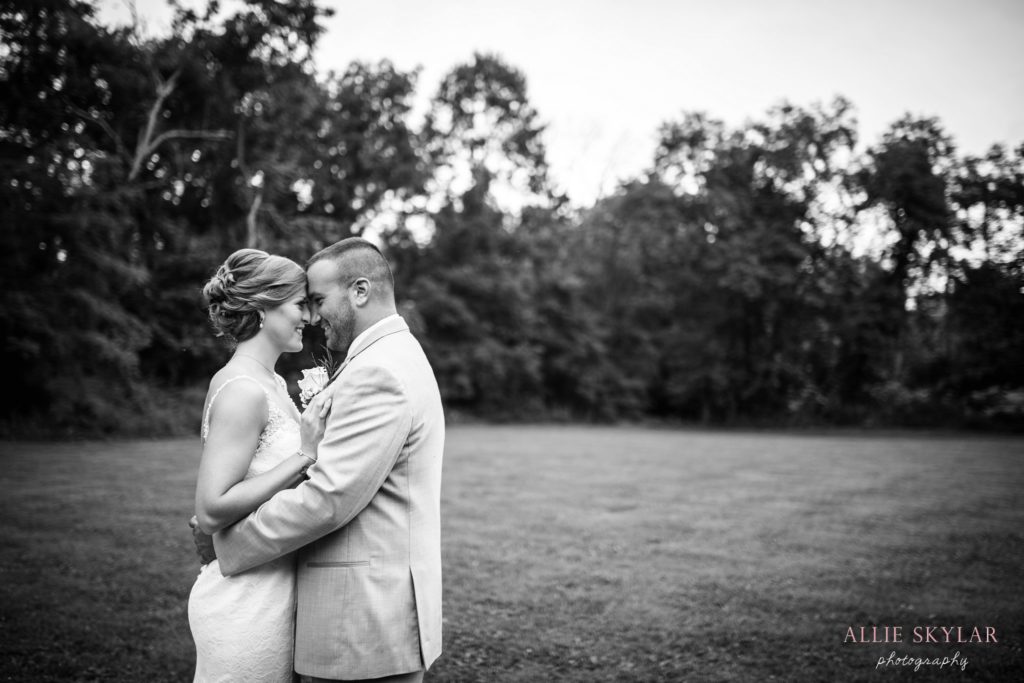 unposed-natural-wedding-photography