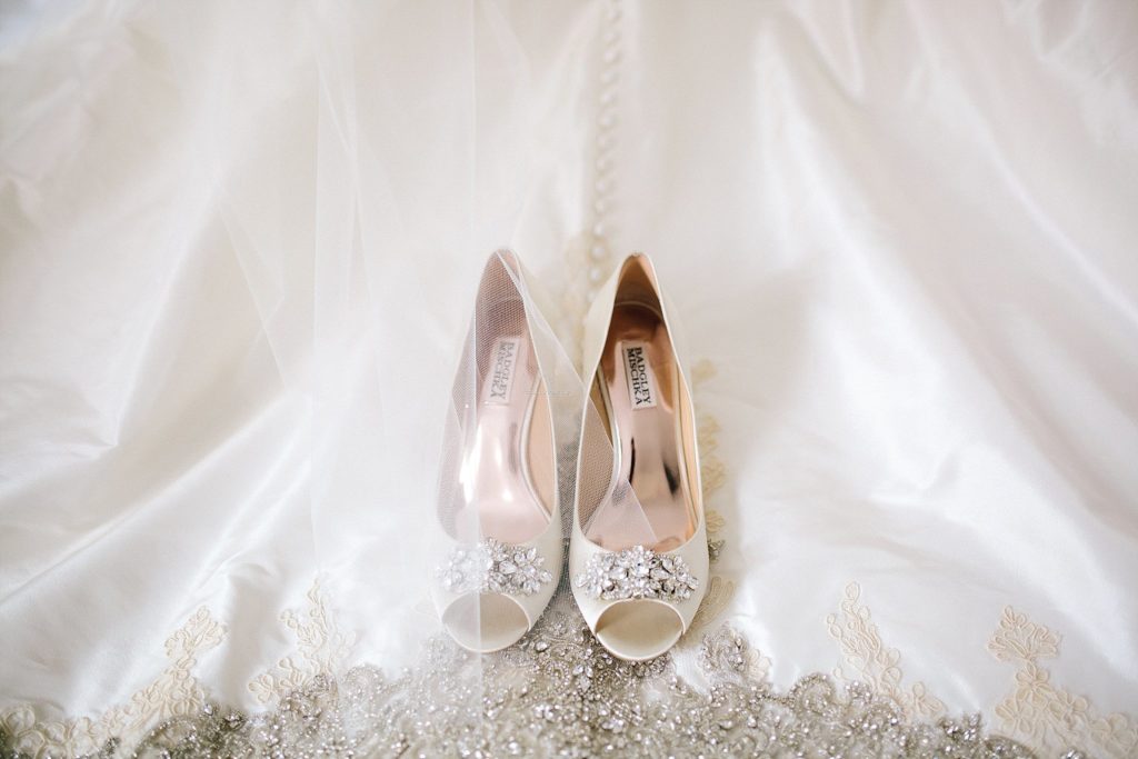 bride's badgley Mischka shoes