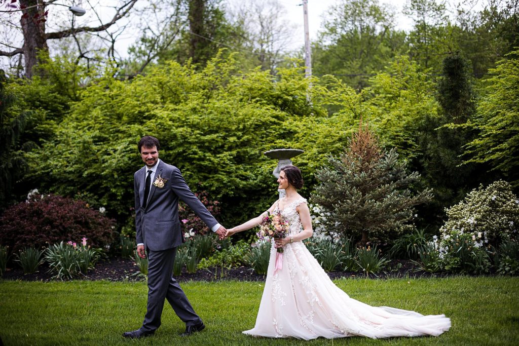 outdoor summer wedding at the barn at boones dam in bloomsburg PA
