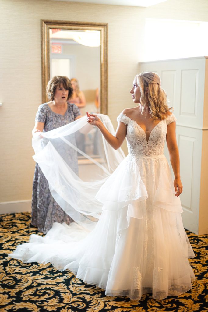 bride gets ready in the bridal suite at william penn inn